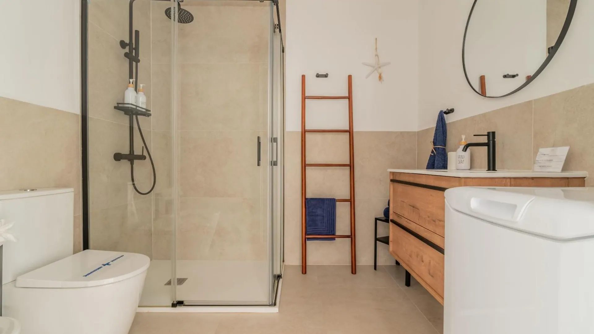 דירות קורלחו Seascape Pool, Air Con, View, Adult Only 0*,  ספרד