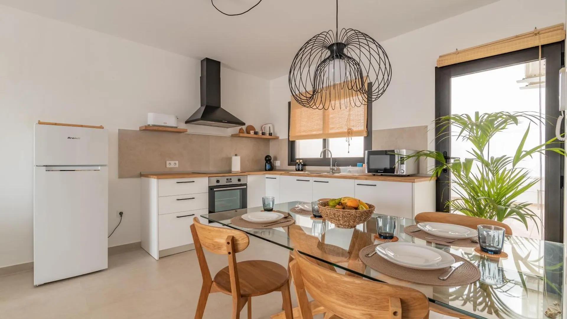Seascape Pool, Air Con, View, Adult Only Apartamento Corralejo
