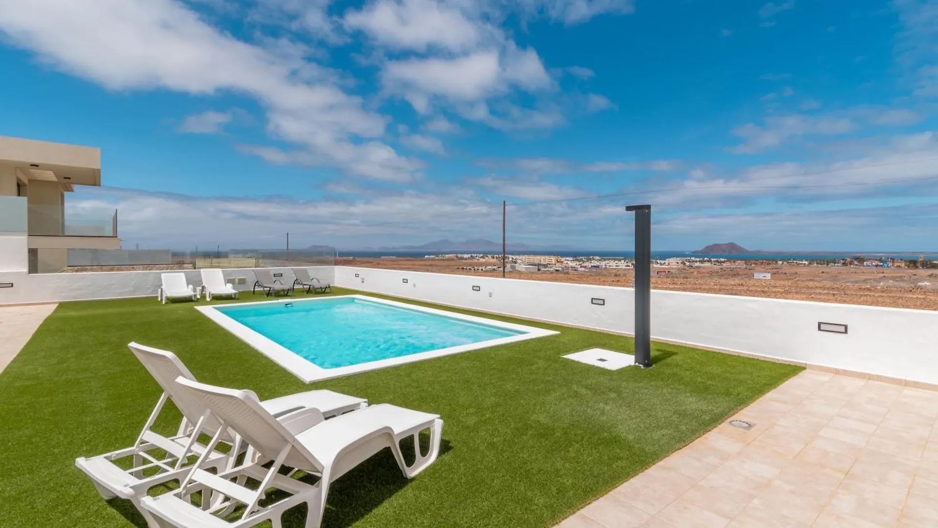 Seascape Pool, Air Con, View, Adult Only Apartamento Corralejo