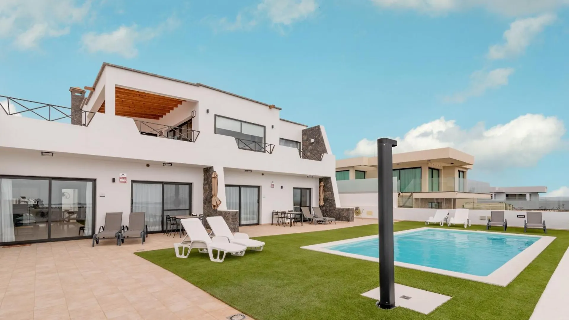 Seascape Pool, Air Con, View, Adult Only Apartamento Corralejo